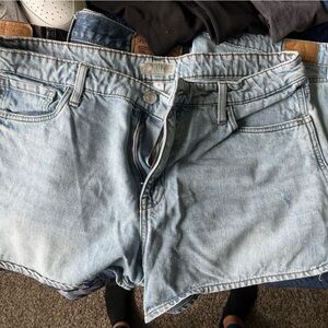 Kut from the Kloth Blue Jean Shorts Classic Style